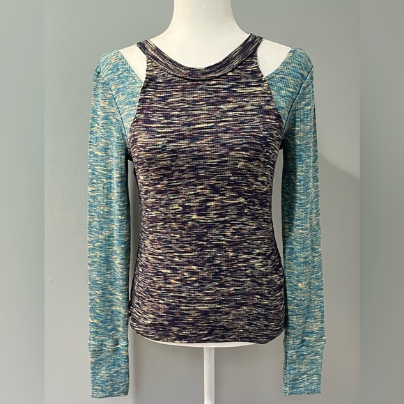 We The Free Top Out Of Control Tee Long Sleeve Women’s Size Medium NEW - Picture 2 of 10